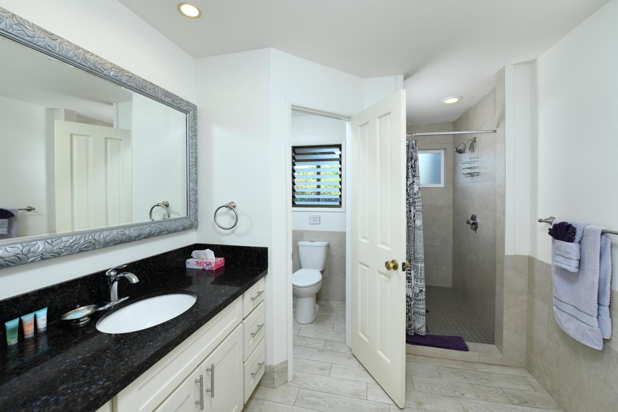 Nona Lani Cottages Kihei Room photo